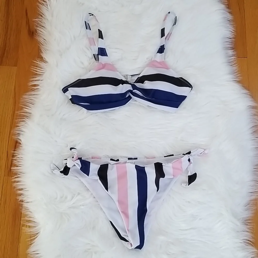 Zaful Striped 2-PC Cheeky Bikini Set